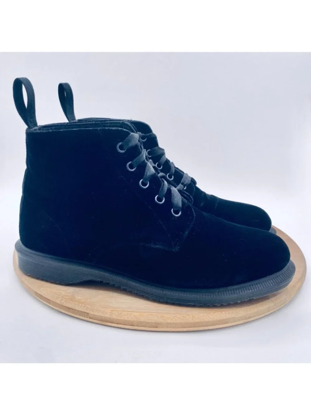 Dr Martens Velvet Boots Womens 7 Black Leather Lace Up Ankle Grunge Lana